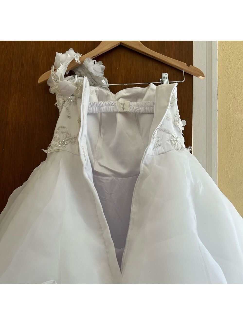 Wedding Gown Size 6 Tiered Tulle One Shoulder 3D Flowers Sequins - Picture 11 of 12